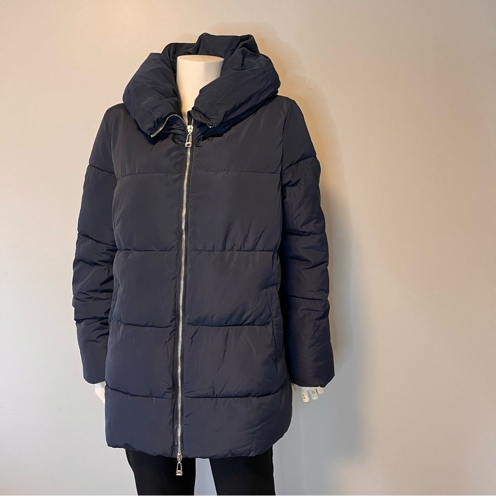 Zara  Puffer Jacket with a Hood and Two Way zipper Size L